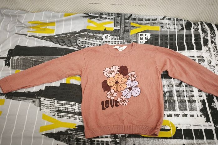 Je vends 2 pulls pour fille