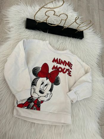 Très beau pull minnie 🥰 Disney taille 3-4 ans
