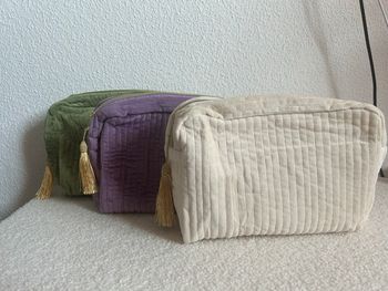 Trousse de toilette velours avec pompons