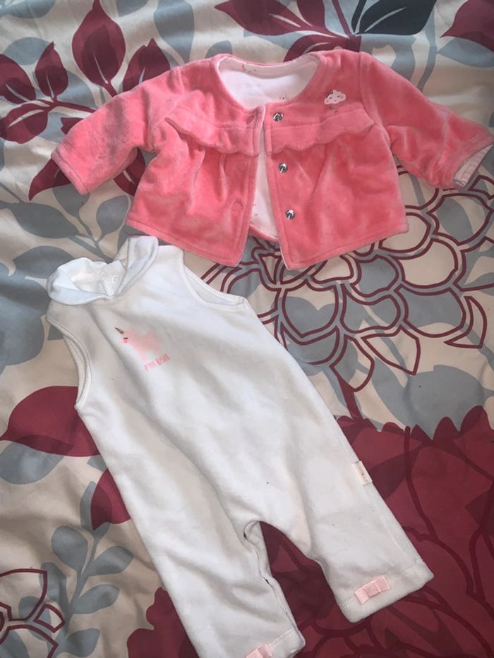 Lot bébé Fille 0/1 mois 8 pièce - photo numéro 2