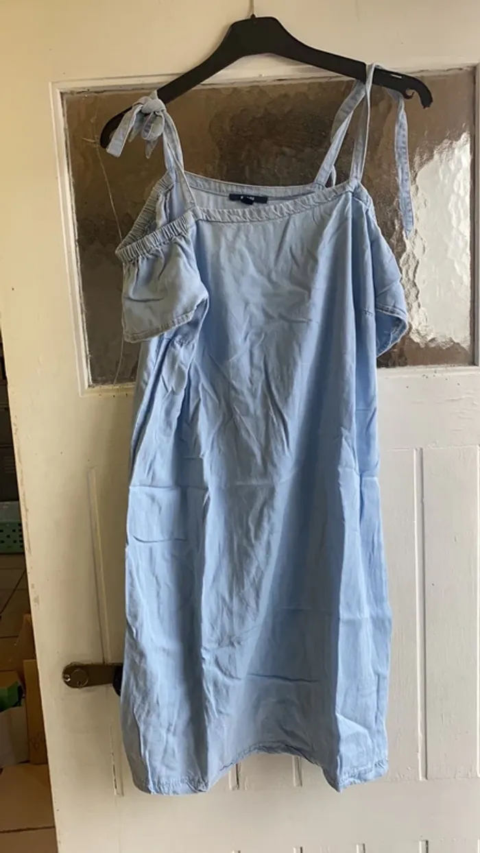 Robe Kiabi T36 jean souple