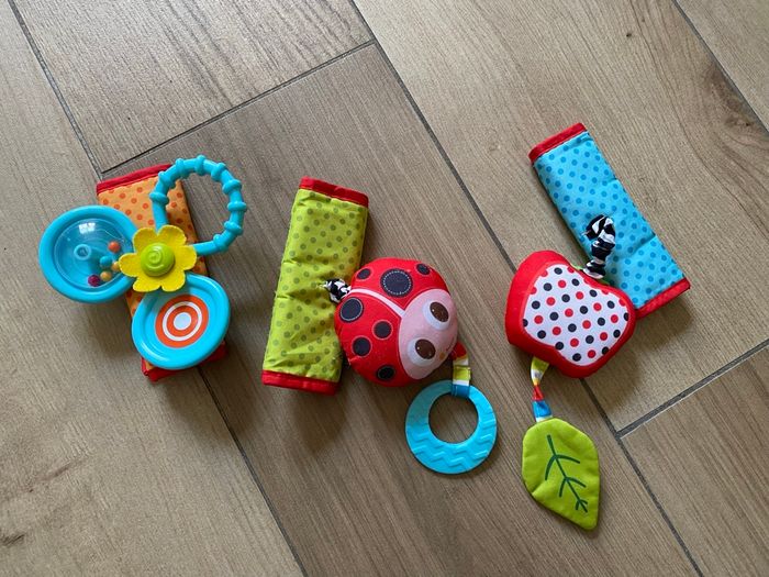 Jeux d’activités bébé pour le lit ou parc - photo numéro 2