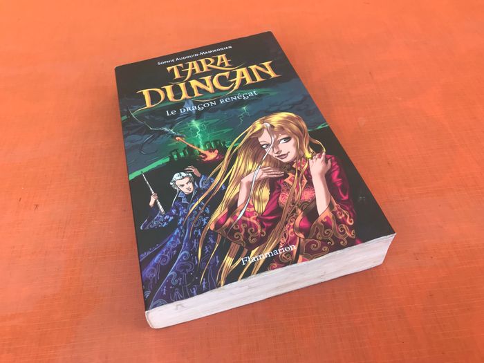 Sophie Audouin-Mamikonian Tara Duncan Le Dragon renégat - photo numéro 2