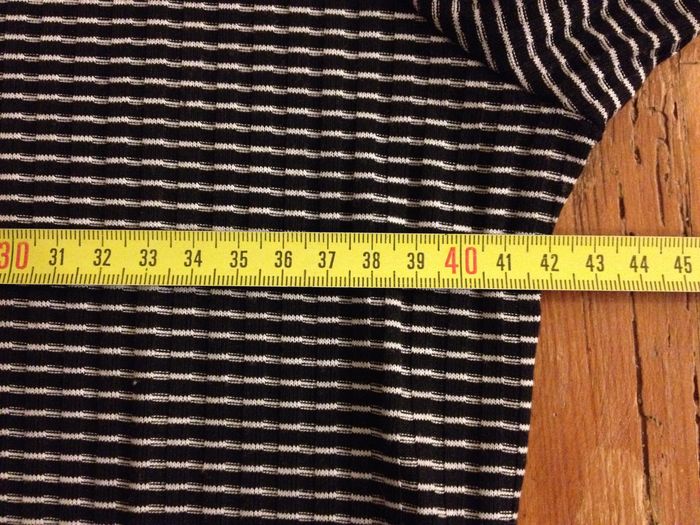 Pull col roulé rayé intersaison - noir et blanc - manches longues - taille 38 - look féminin - photo numéro 7
