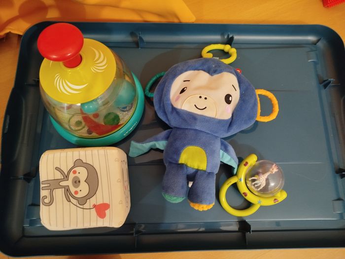 Lot de jouets 1er et 2ème âge - photo numéro 2