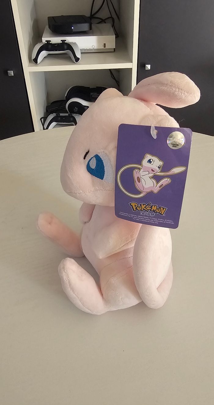 Peluche Pokemon Mew - photo numéro 2