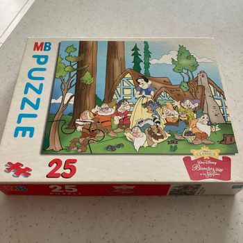 Puzzle blanche neige et les 7 nains Disney