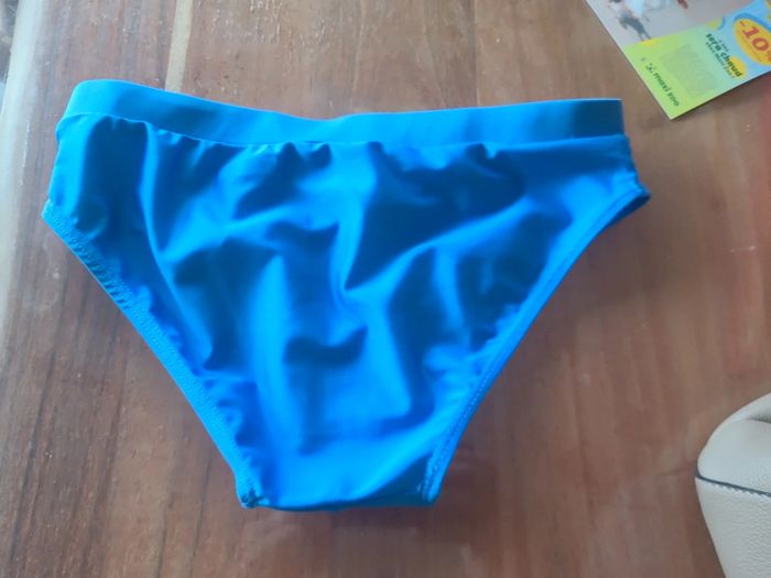 Slip de bain - photo numéro 2