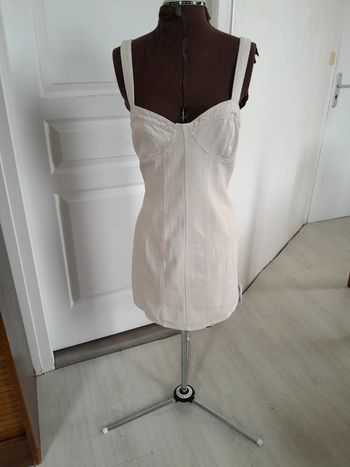 Robe en jean a bretelles Miss Selfridge