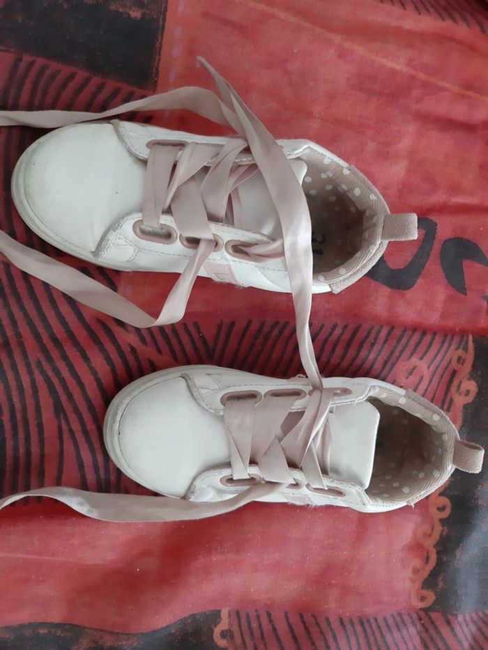 Baskets lacets satin rose P31