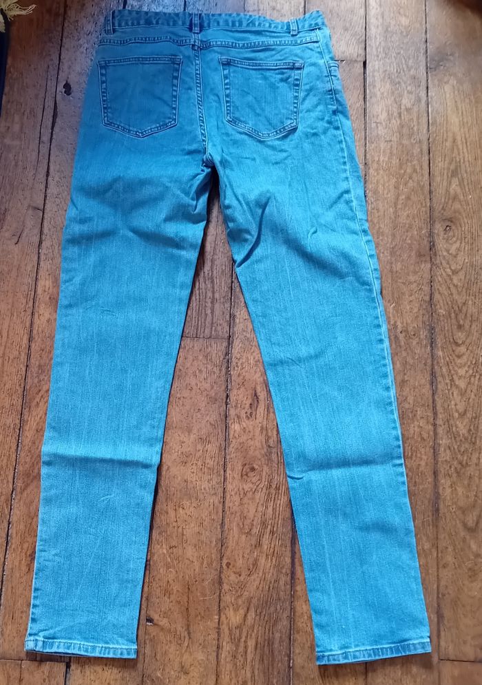 Jean bleu - photo numéro 2