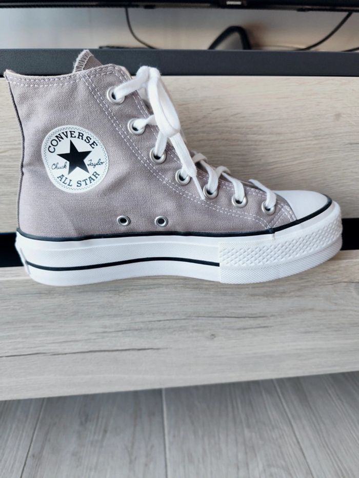 Converse plateforme beige - photo numéro 4