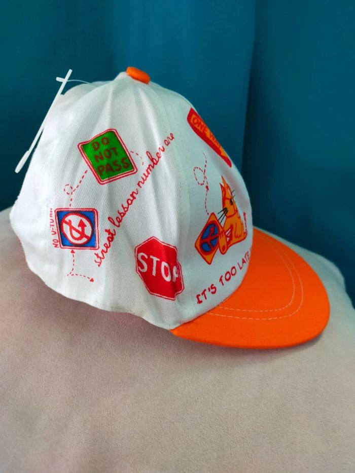 Casquette enfant blanche et orange – Motifs chats & panneaux - photo numéro 8