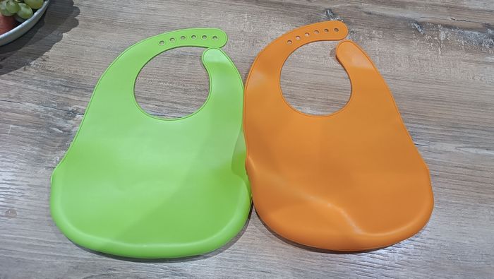 Lot de 2 bavoirs récupérateur - photo numéro 2