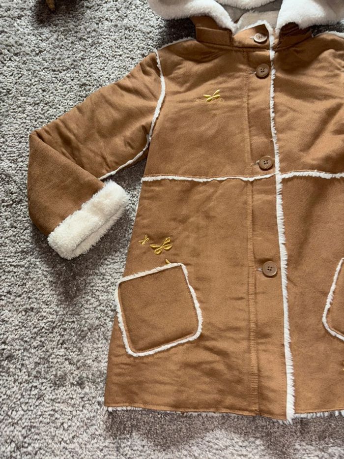 🌺Manteau caban marron et blanc fourrée en effet daim Taille 8ans/128cm🌺 - photo numéro 3