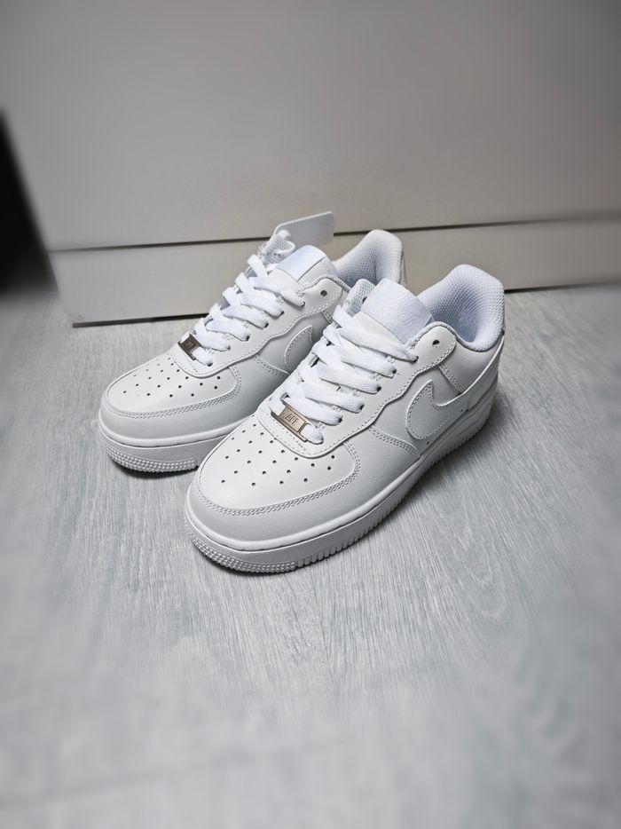 Nike Air Force 1 Blanches Taille 36
