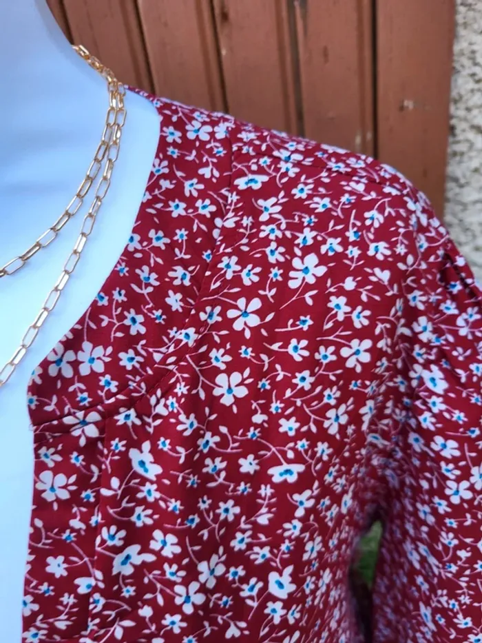 Blouse fleuri fluide bordeaux blanc taille 48 - photo numéro 3