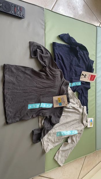 Lot de 3 sous-pulls taille 6 mois