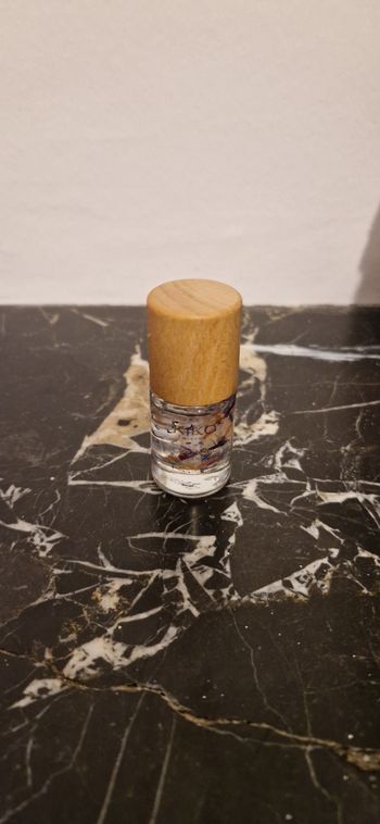 Huile nourrissante cuticules Kiko milano 