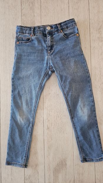 Pantalon 👧🏽 4-5ans 