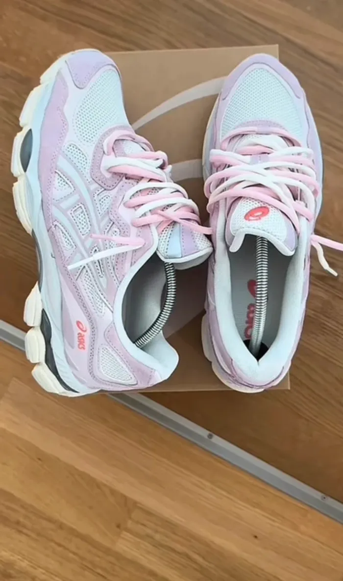Asics nyc gel rose taille 38 - photo numéro 4