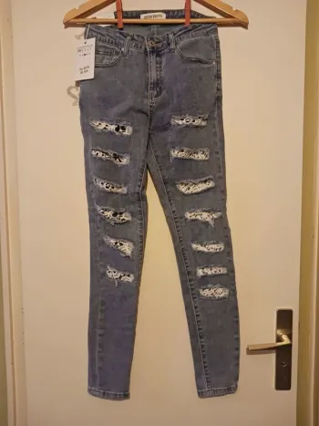 Jean skinny troué