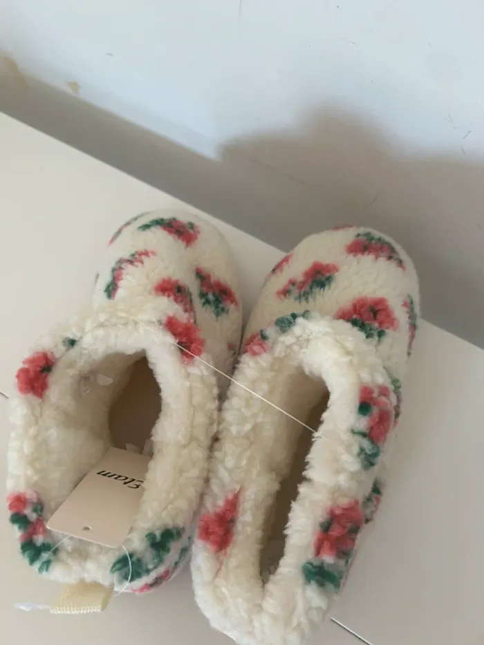 Etam Chaussons bottines fourrés à fleurs neuf avec étiquette - photo numéro 3