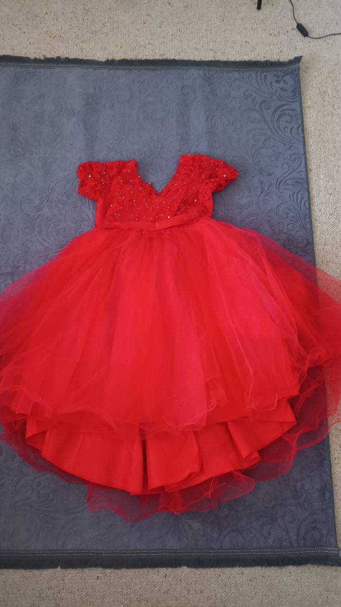 Belle robe taille 14 ans pour cérémonie