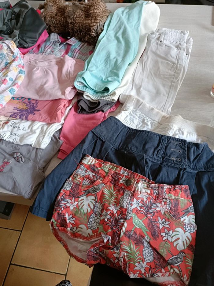 Lot vêtements fille 8 ans - photo numéro 2