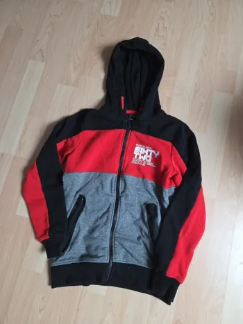 Veste capuche chanter young 10.12ans