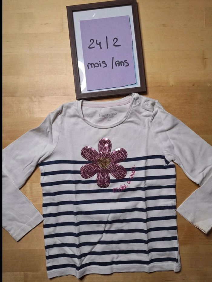 T-shirt manches longues pour fille taille 24 mois Marque in extenso bon état