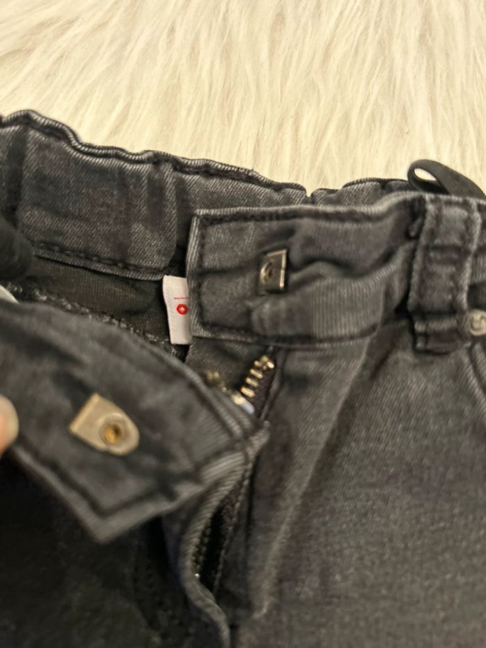 Très beau jeans minnie 🥰 Disney taille 4 ans - photo numéro 3