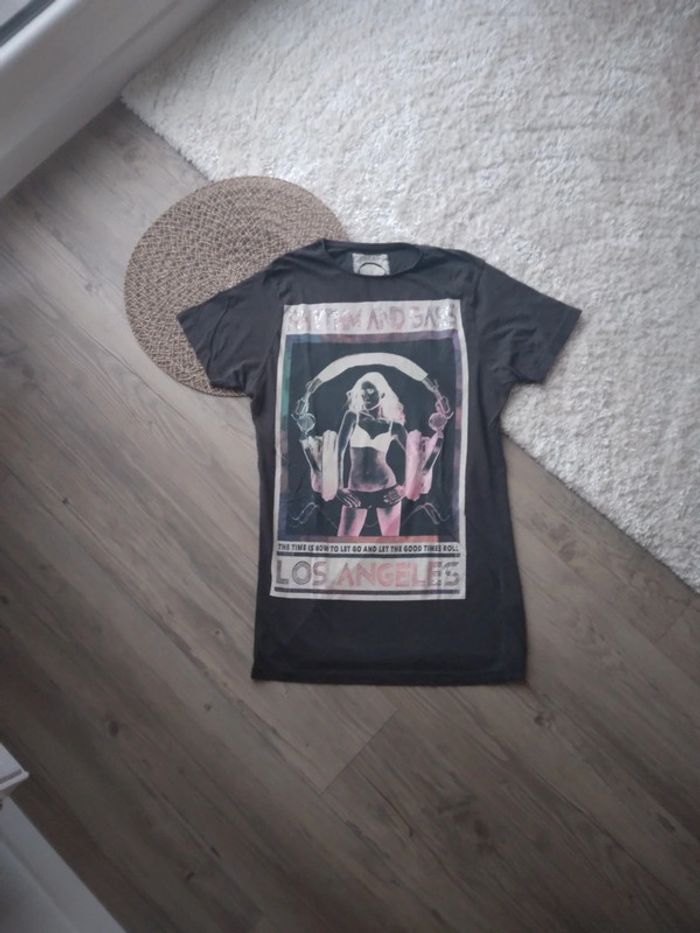 🌸Tee-shirt gris XS avec imprimé 🌸