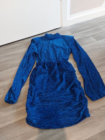 Robe avec épaulette taille s