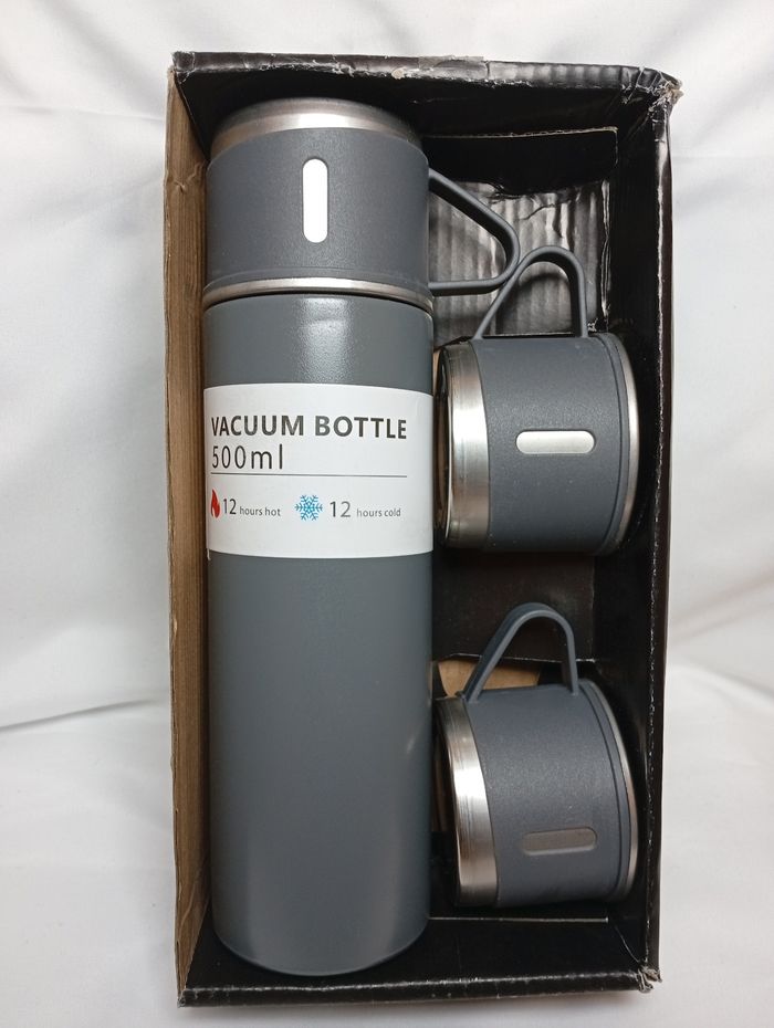 Thermos +tasses