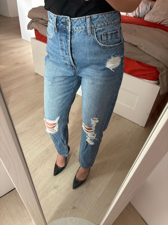 Jean troué stradivarius - photo numéro 4