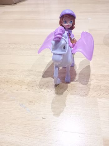 Figurine princesse sofia et minimus