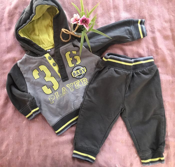Ensemble jogging taille 6 mois