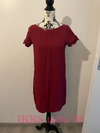 Robe IKKS taille 38 bordeaux
