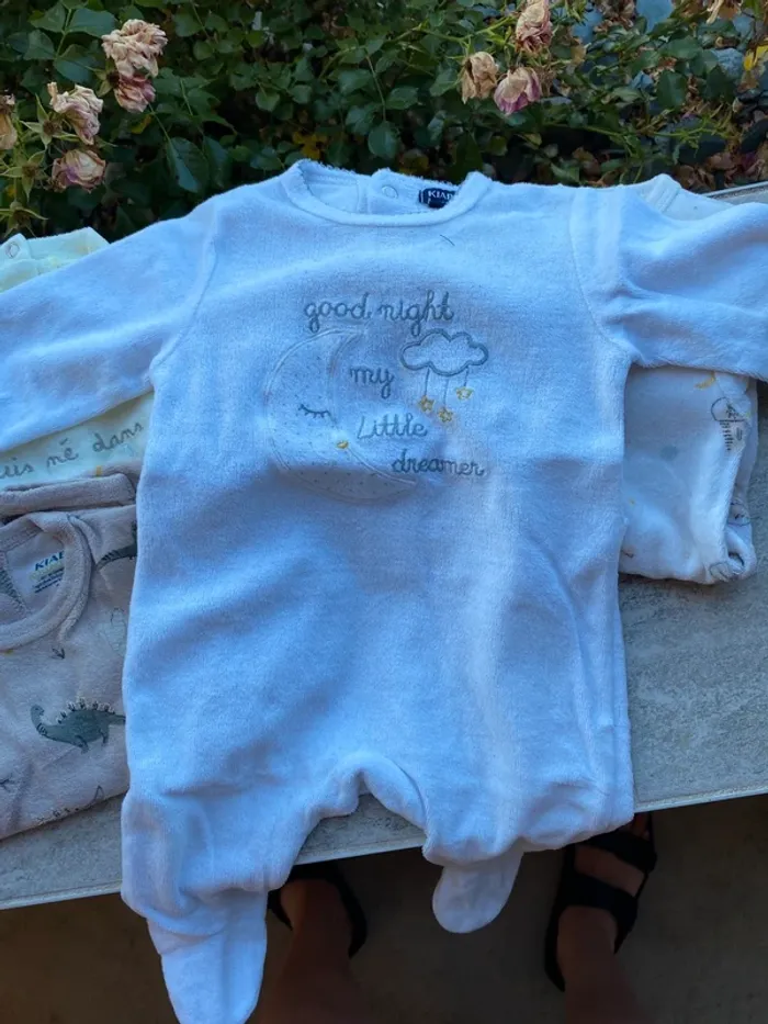 Lot 5 pyjamas 3 mois - photo numéro 2