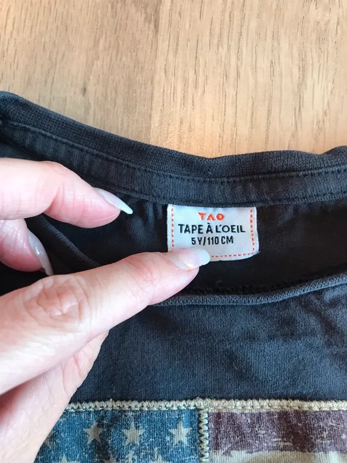 T-shirt tape à l’œil taille 5 ans - photo numéro 3
