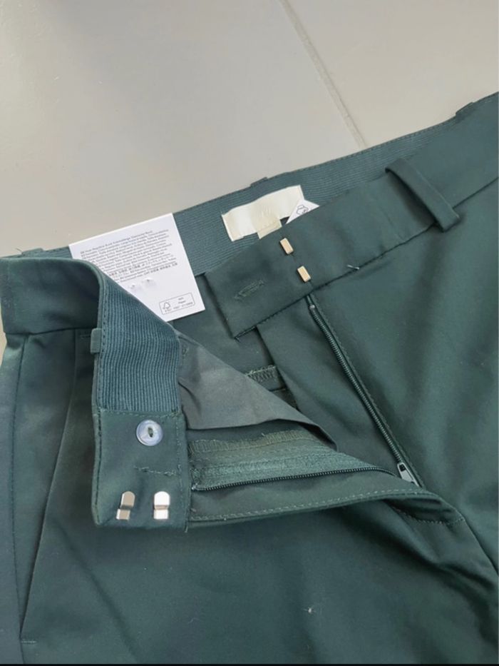 Pantalon kaki neuf - photo numéro 2