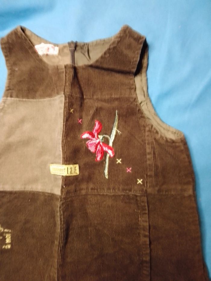 Lot de 2 robes 4 ans - photo numéro 2