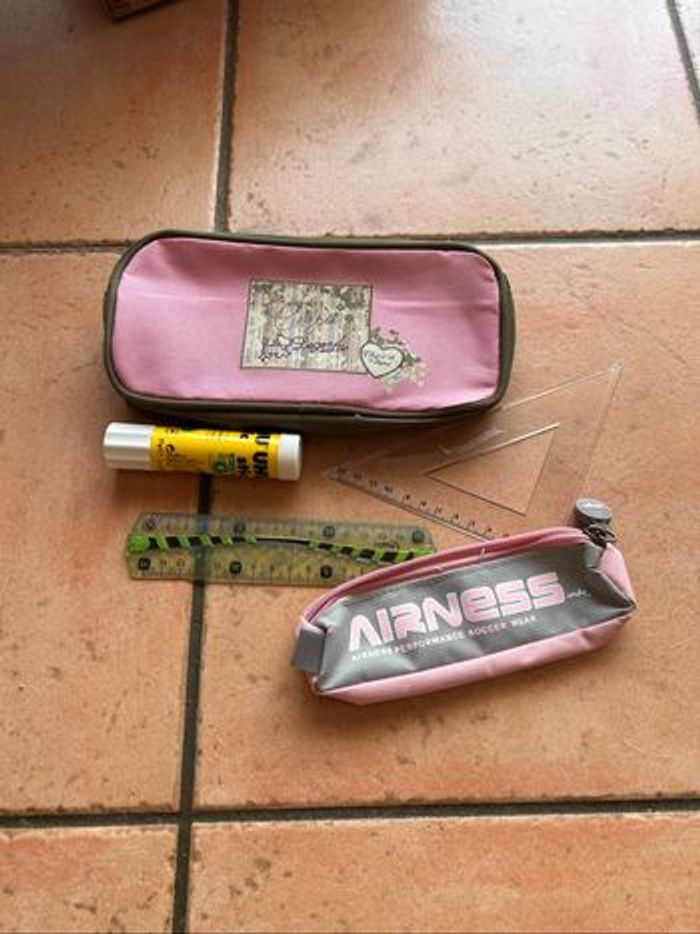 Trousse et fournitures