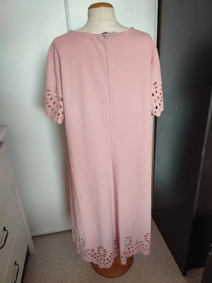 Robe droite - photo numéro 4
