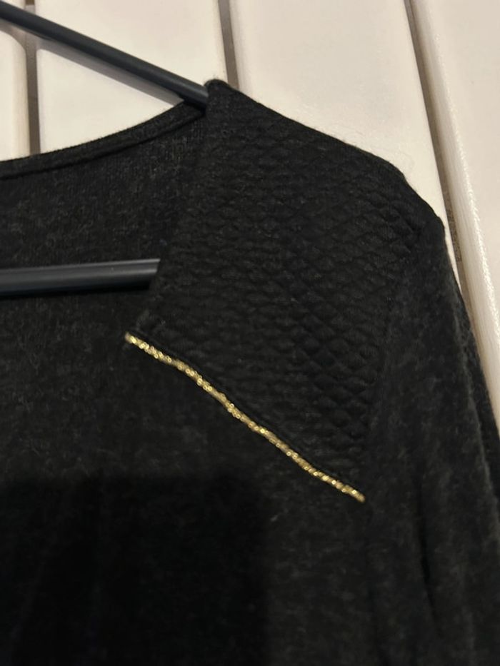 T-shirt à manches longues Naf Naf taille S en très bon état - photo numéro 2