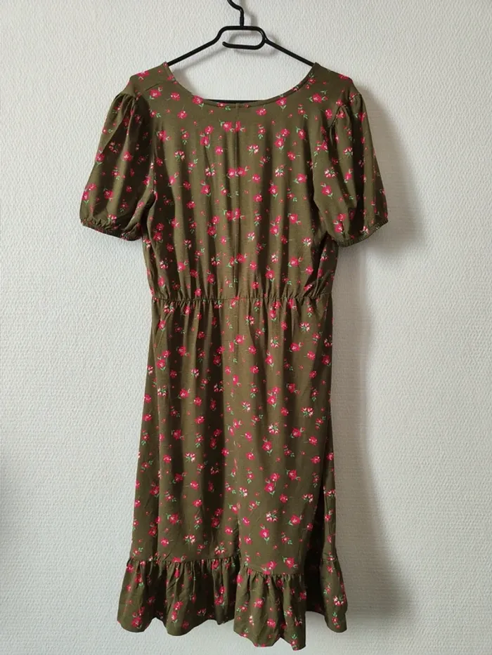 Robe neuve kaki à roses - 34 - photo numéro 2