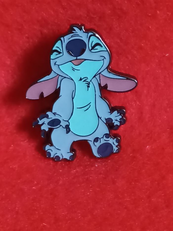 Pins mystère stitch - photo numéro 2