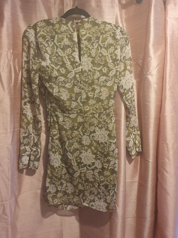 robe verte - photo numéro 3