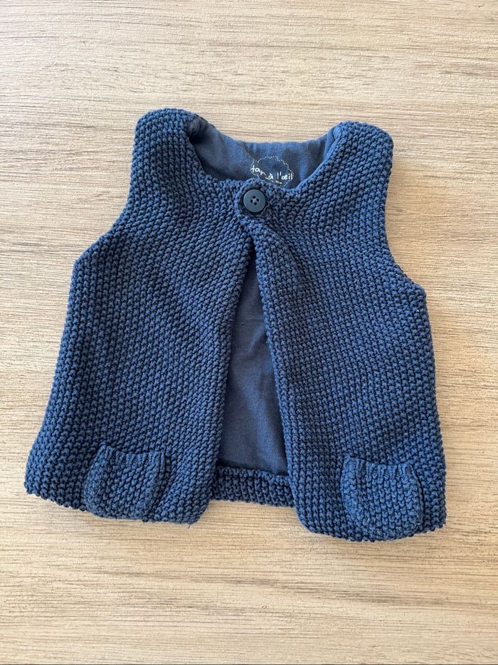 Ensemble teeshirt manches longues et gilet 6 mois - photo numéro 5